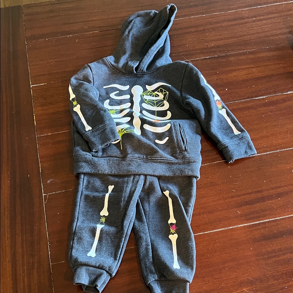 Cat & Jack Gray Skeleton Kids Matching Set